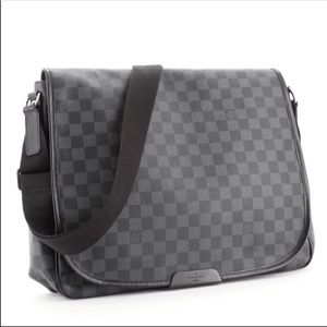 Louis Vuitton Daniel Messenger Bag Graphite